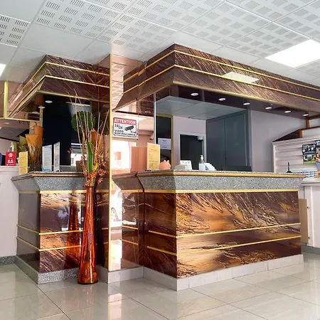 索雷尔公寓式酒店 公寓式酒店 卢德